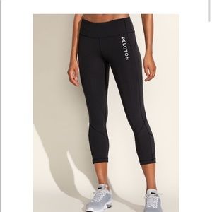 Lululemon X PELOTON Pace Rival Crop Size 8